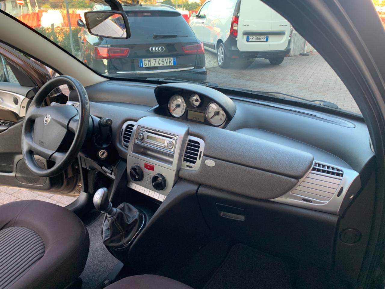 Lancia Ypsilon 1.2 69 CV Diva