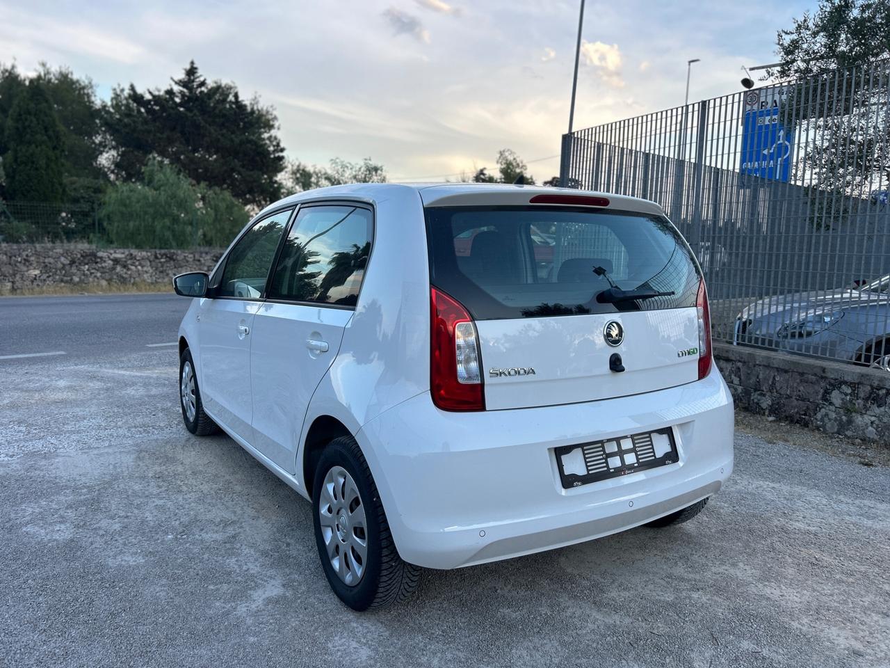 Skoda Citigo 1.0 68 CV 5 porte Ambition-2013
