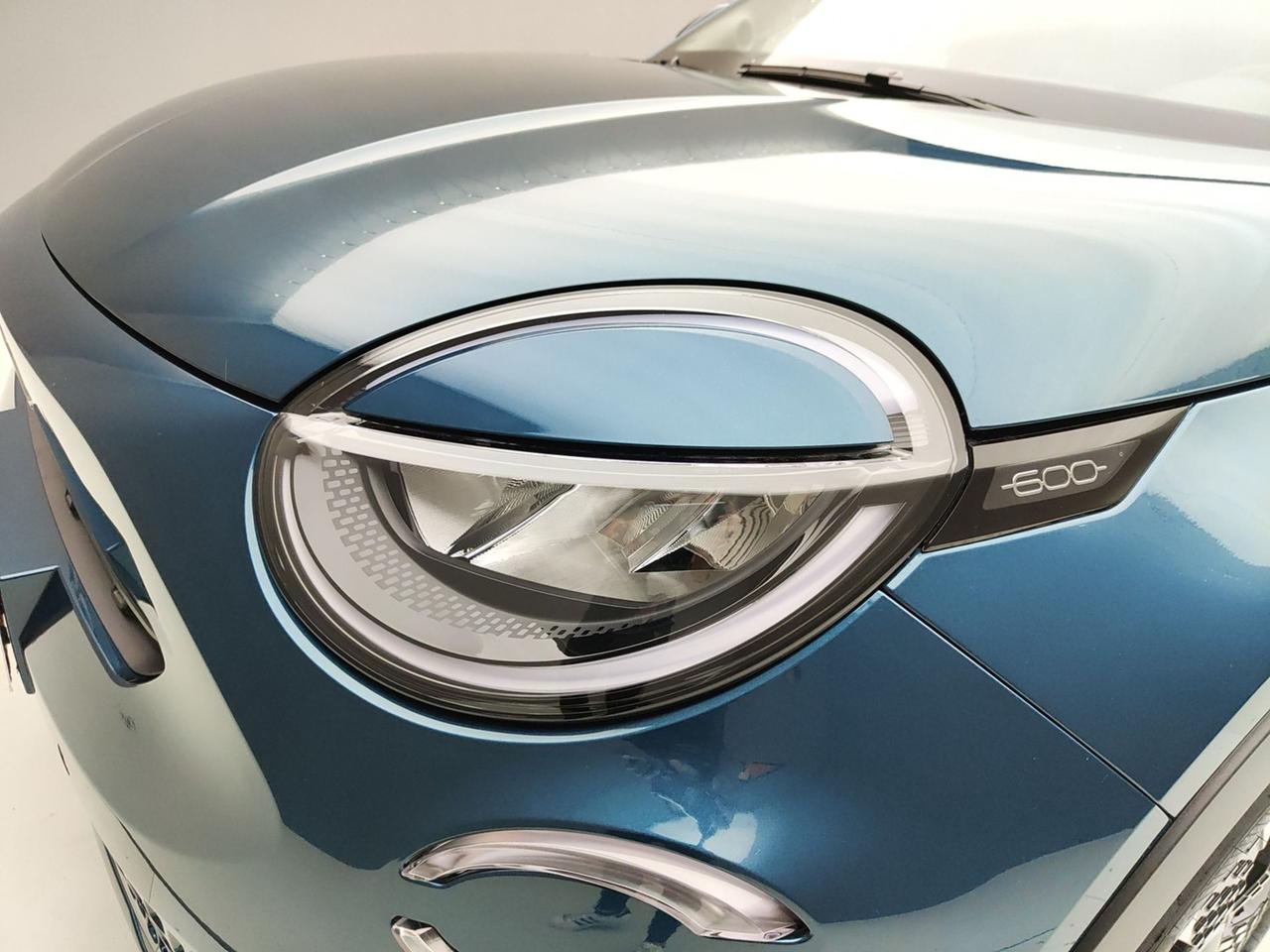 FIAT 600 IV 2023 1.2 MHEV 110CV DCT LA PRIMA