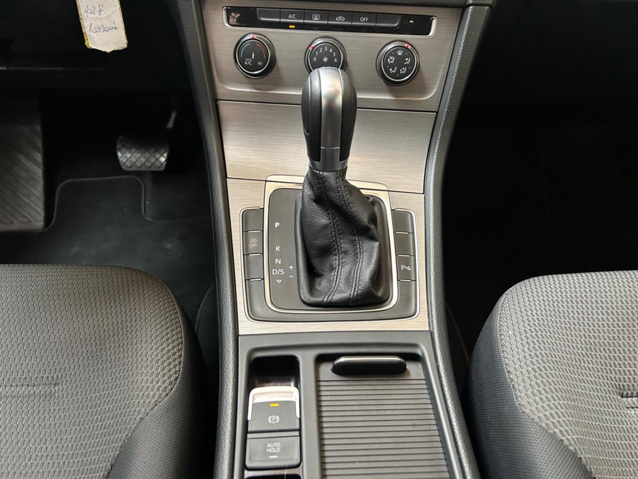 Volkswagen Golf Variant 1.6 TDI 110 CV DSG Executive BlueMotion Tech.