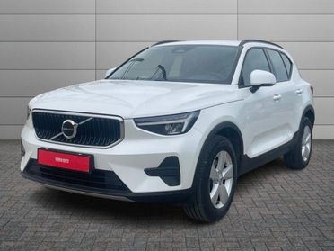 VOLVO XC40 B3 automatico Essential