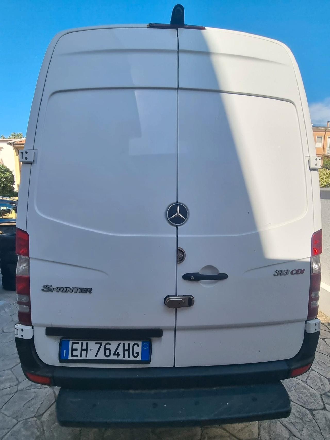 Mercedes Benz Sprinter