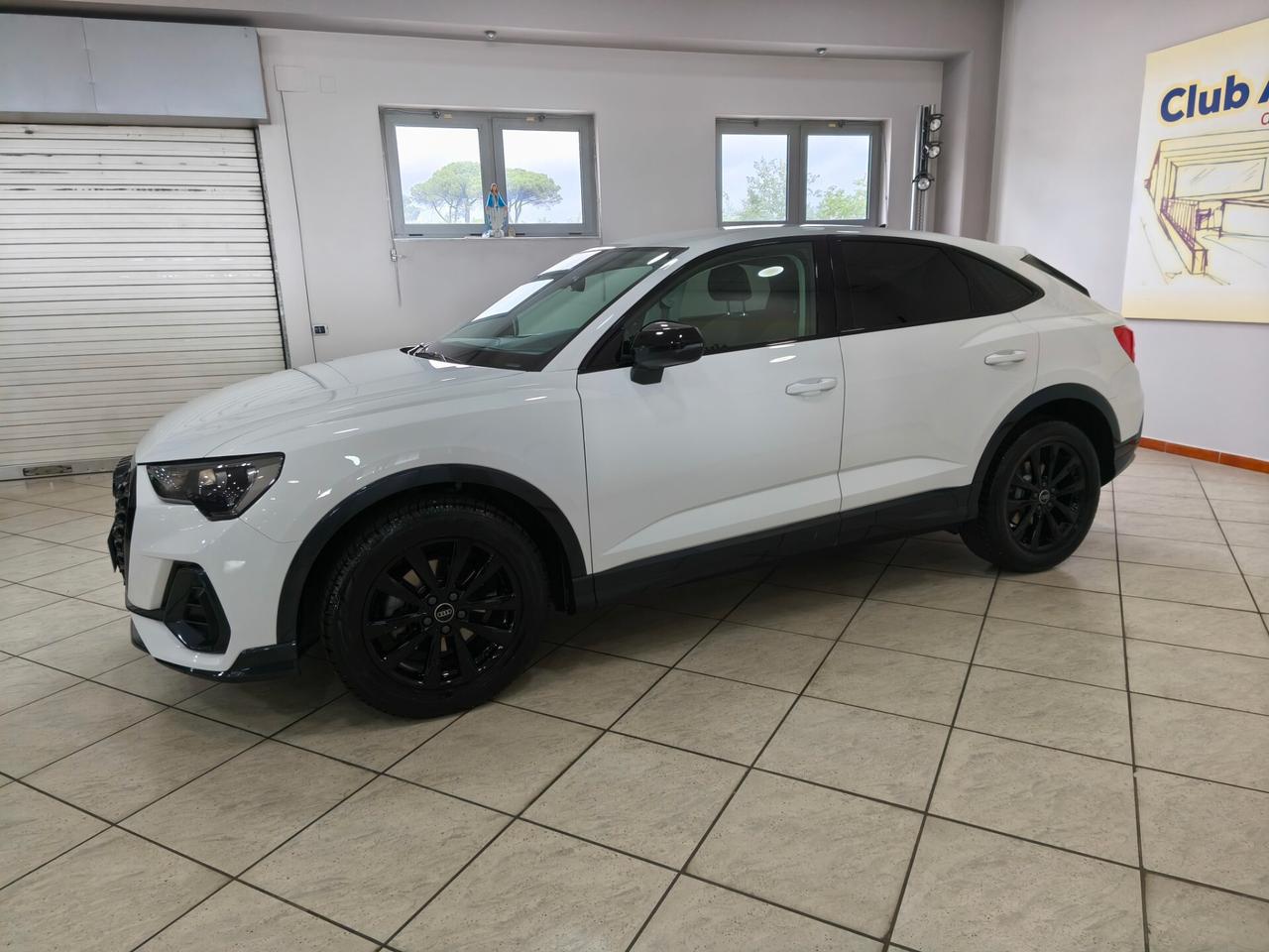 Audi Q3 35 TDI S tronic Business