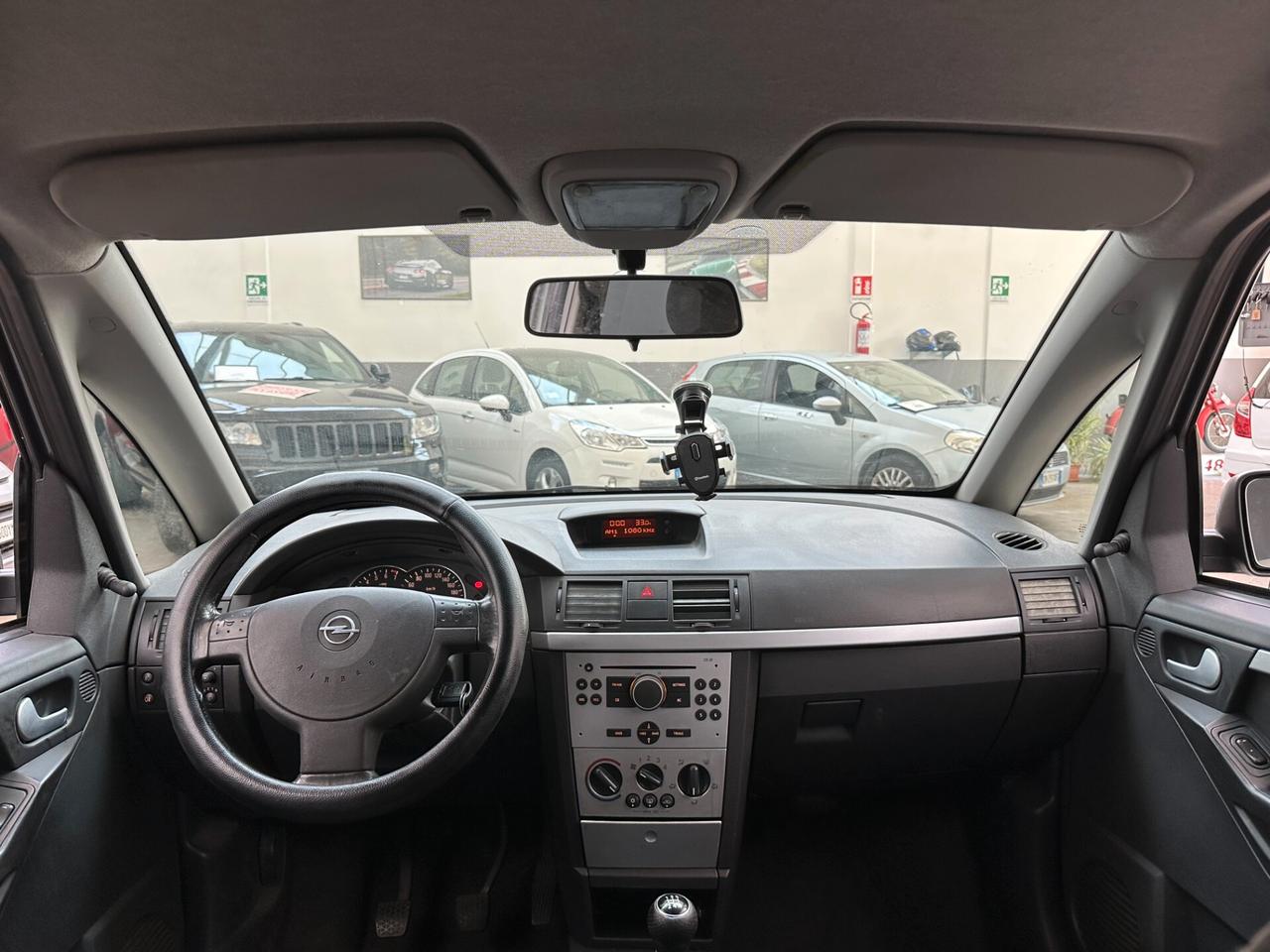 Opel Meriva 1.4 Benz (Euro 4), spaziosa e ben funzionante