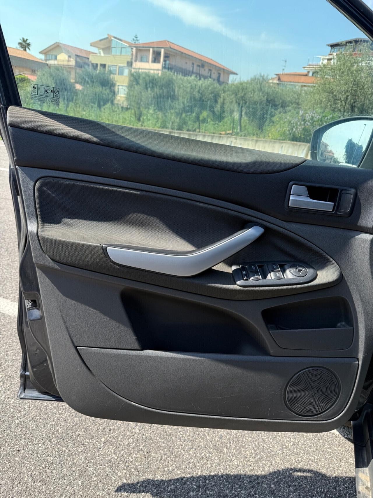 Ford Kuga Kuga 2.0 TDCi 136 CV 2WD DPF