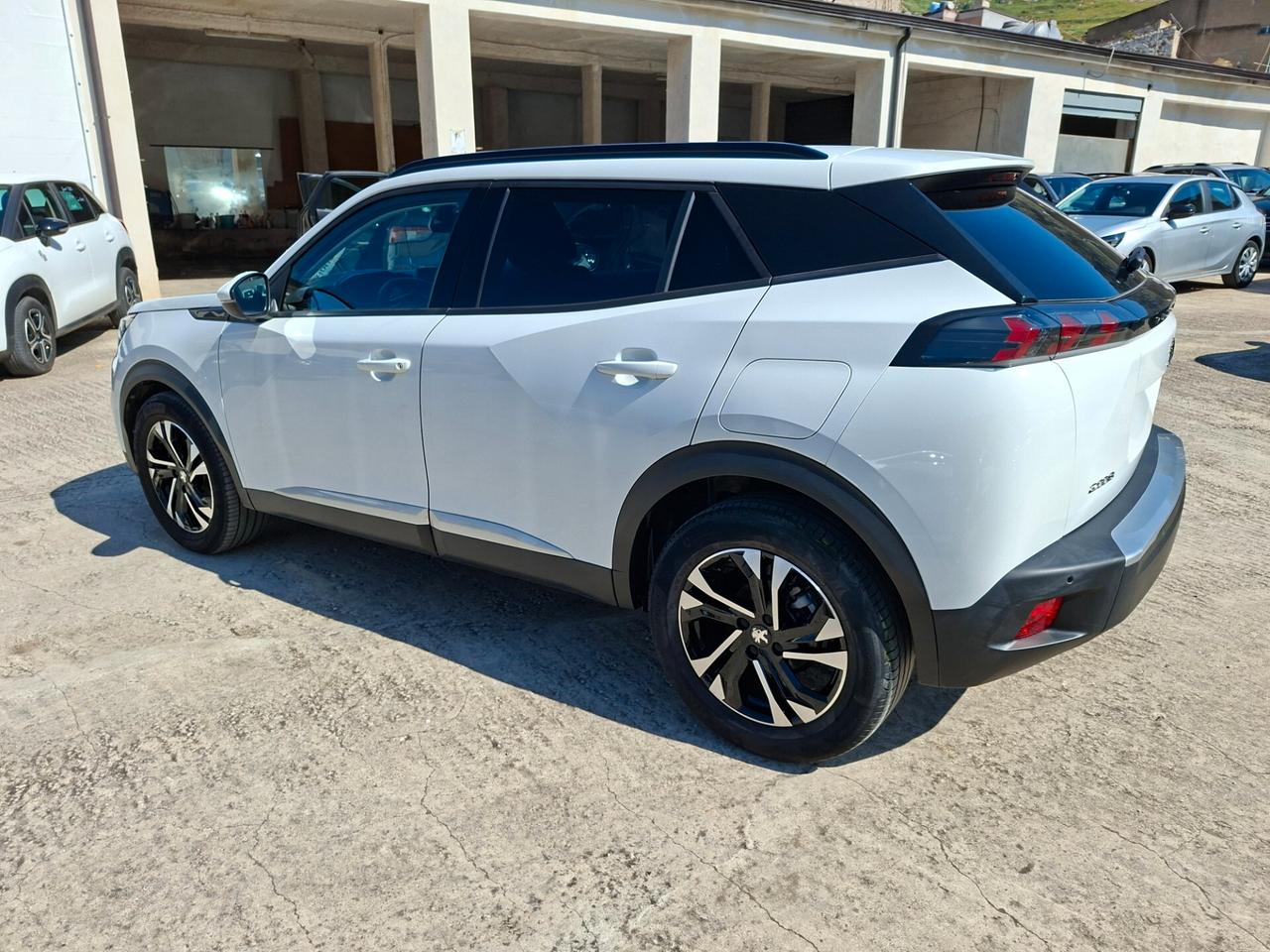 Peugeot 2008 PureTech 100 S&S Allure