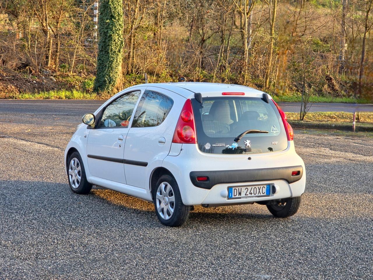 Peugeot 107 1.0 68CV 5p. Sweet Years 2009-E4 Manuale NEO