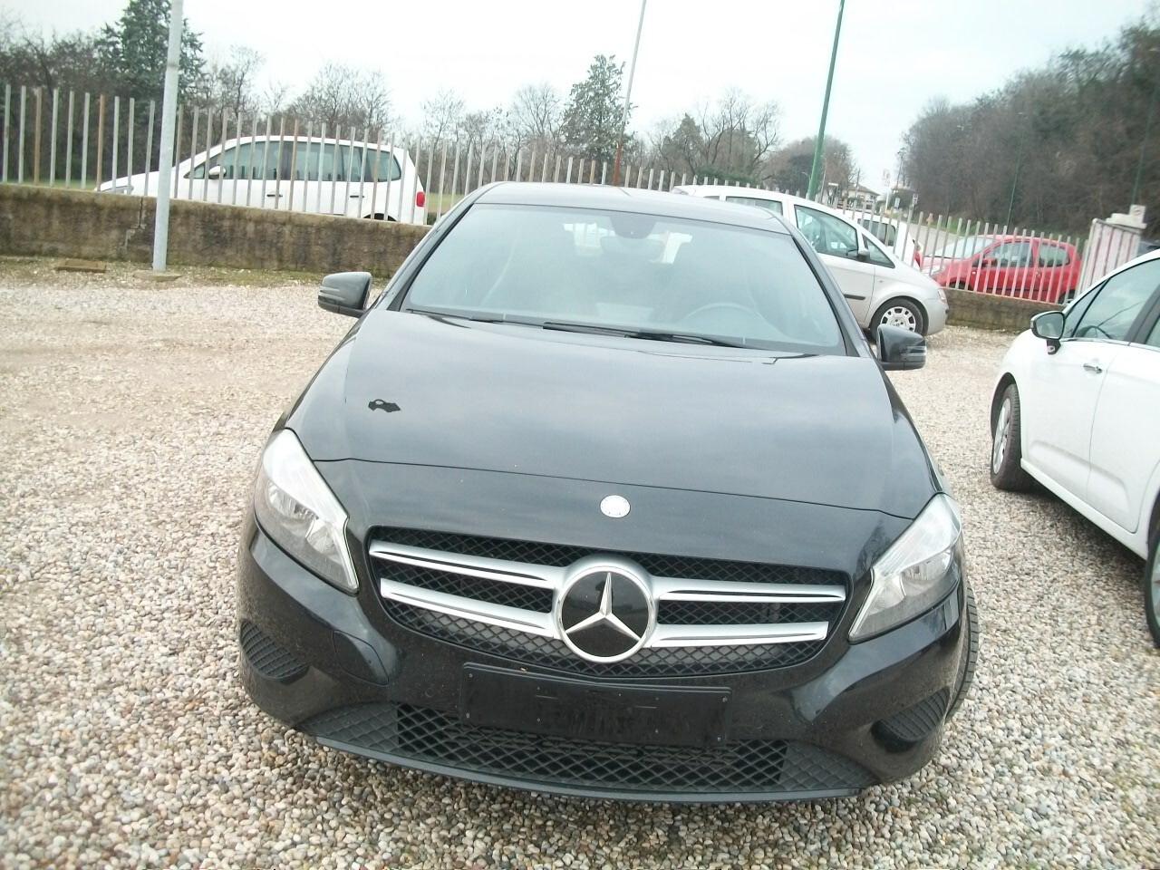 Mercedes-benz A 180 Premium CC 1595 KW 90 HP 122 KM 97650 TALIANDATI GARANZIA UN ANNO BENZINA EURO 06 NERA