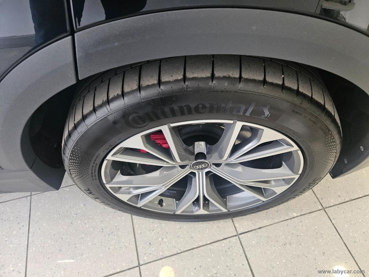 AUDI Q8 45 TDI quattro tiptronic S-LINE