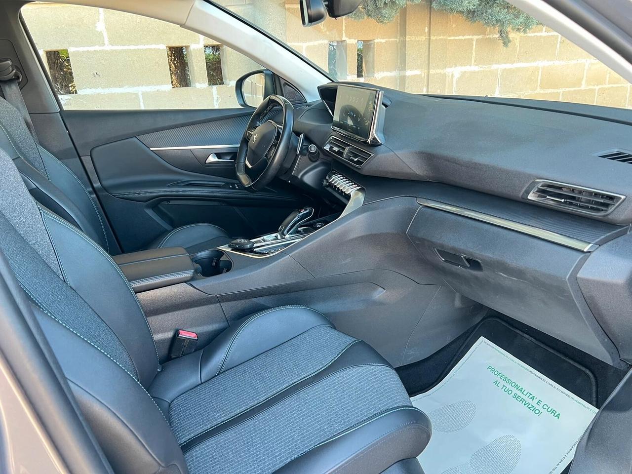 Peugeot 3008 1.5 HDi 130 EAT8 Allure Pack