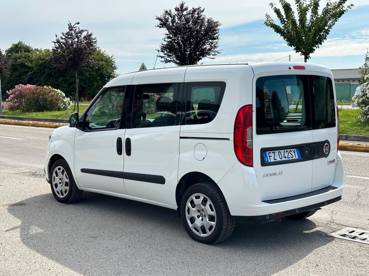 Fiat Doblo Doblò 1.6 AUTOCARRO 5 POSTI Lounge cv120 E6d