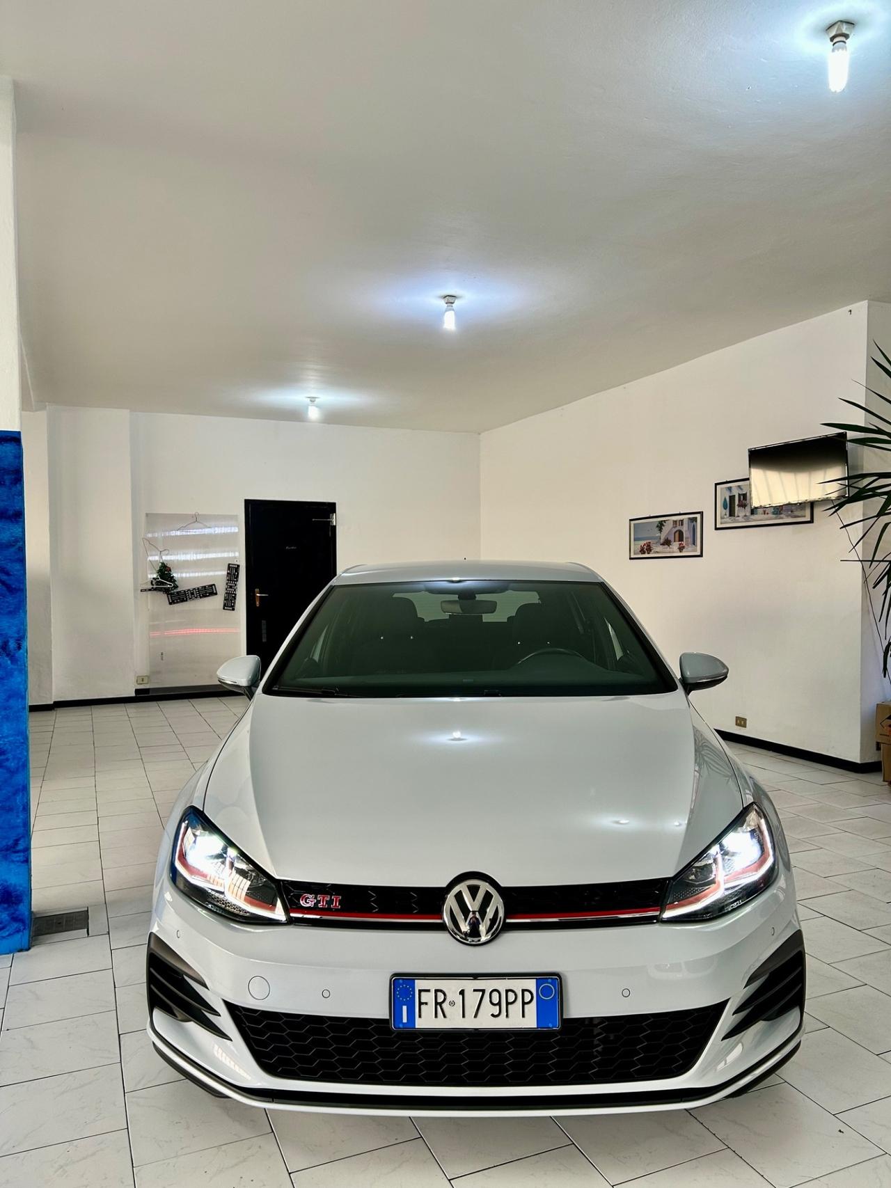 Volkswagen Golf GTI Performance 2.0 245 CV TSI DSG 5p. BMT