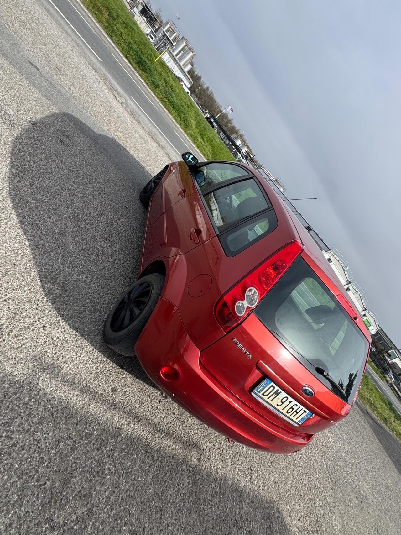 Ford Fiesta 1.4 TDCi 5p. Ghia