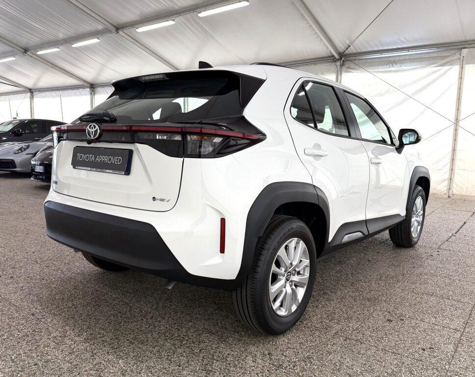 Toyota Yaris Cross 1.5 H Active FWD e-CVT