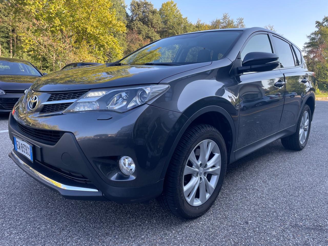 Toyota RAV 4 RAV4 2.2 D-4D 4WD*Navi*Retrocamera*Libro service*