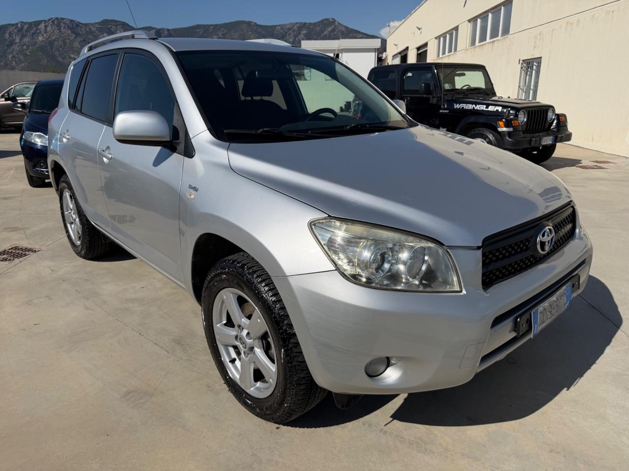 Toyota RAV 4 2.2 D-4D 136 CV Luxury