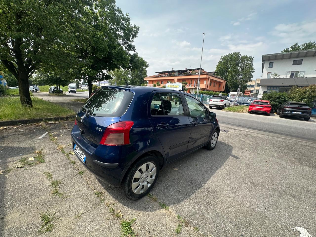 Toyota Yaris 1.0 5 porte Sol