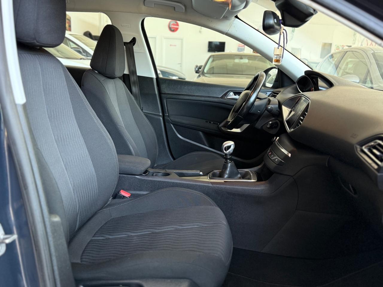 Peugeot 308 BlueHDi 120 S&S SW Business