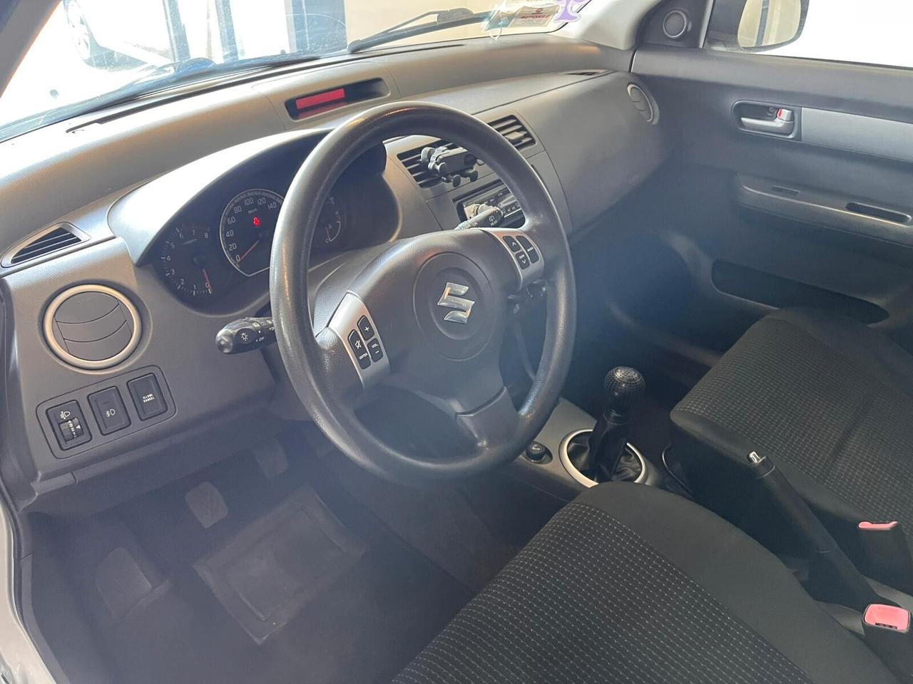 Suzuki Swift 1.3 5p. GLX