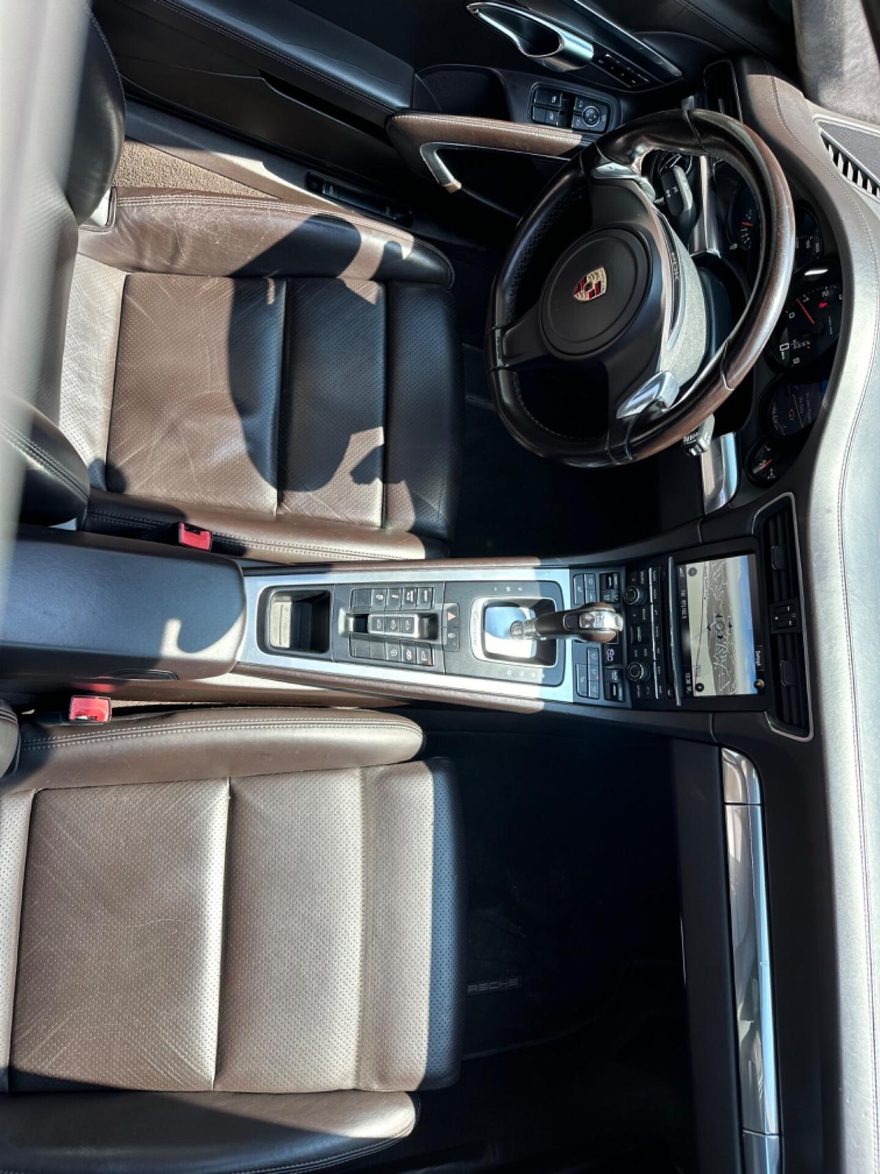 Porsche 911 3.4 Carrera 4 Coupé Scarichi Tetto 2015