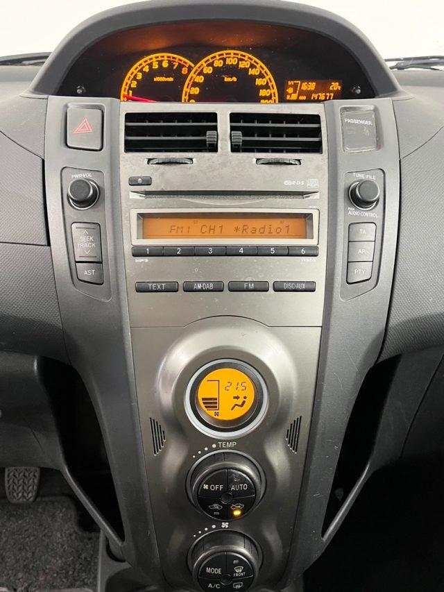 TOYOTA Yaris 1.0 5 porte "NEOPATENTATI"