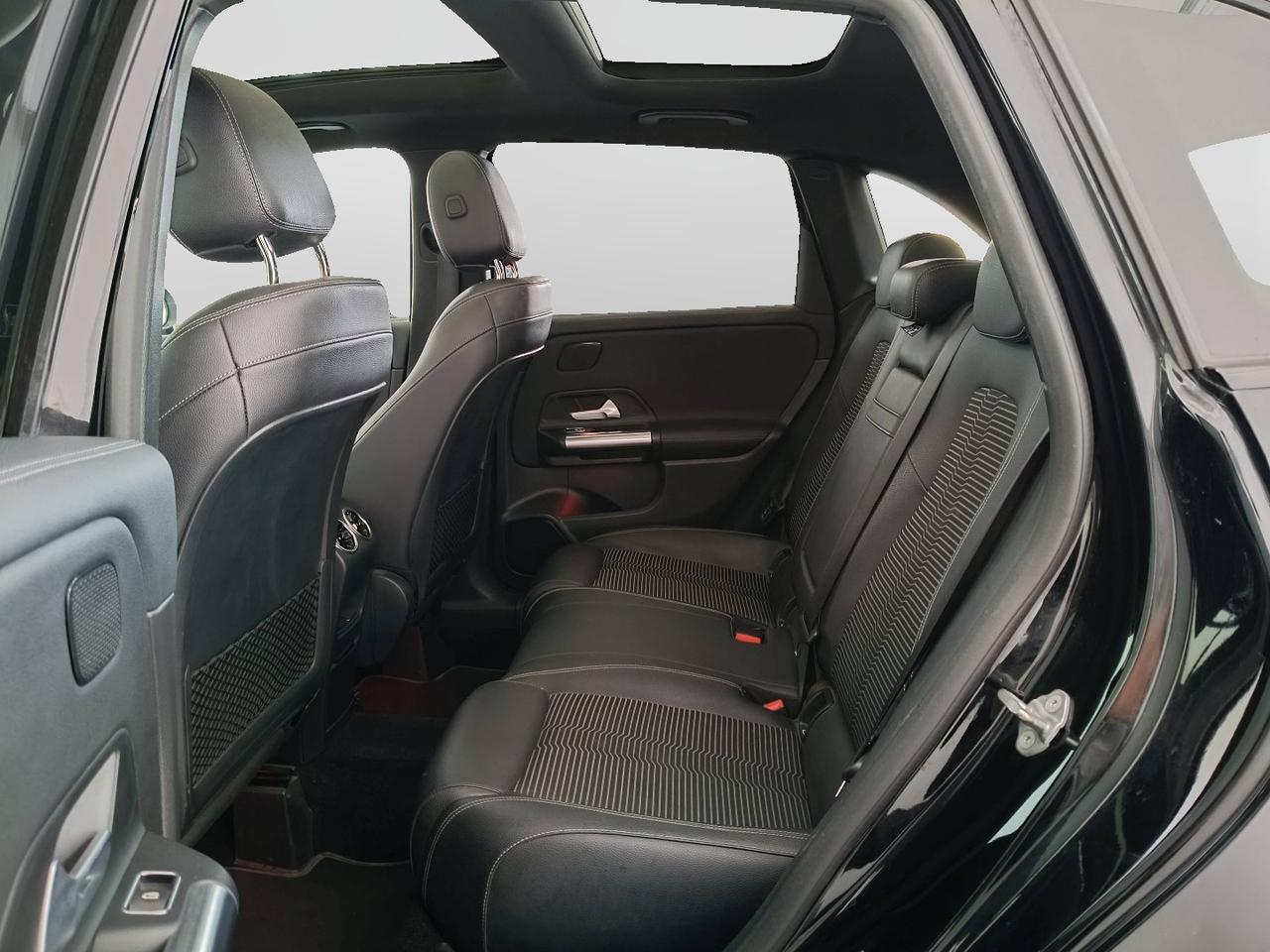 Mercedes-Benz Classe B - W247 2018 - B 180 d Sport Plus auto