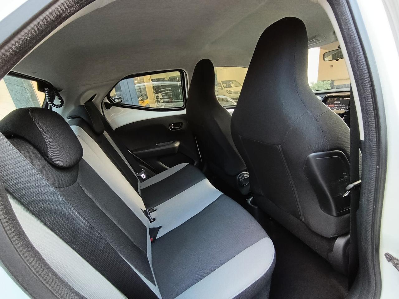 Toyota Aygo 1.0 VVT-i 69 CV 5 porte Navi Telecamera FULL