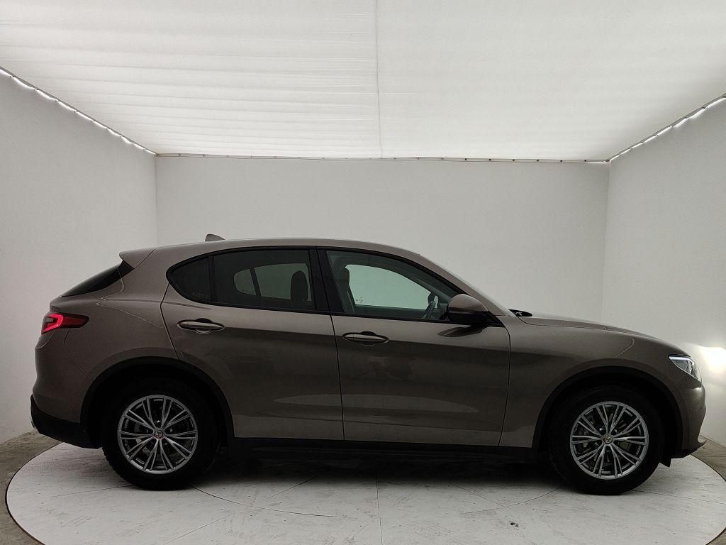 ALFA ROMEO Stelvio - Stelvio 2.2 Turbodiesel 160 CV AT8 RWD Business