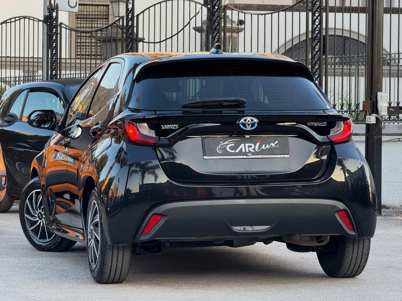 Toyota Yaris 1.5 Hybrid 92CV Business LED CAM