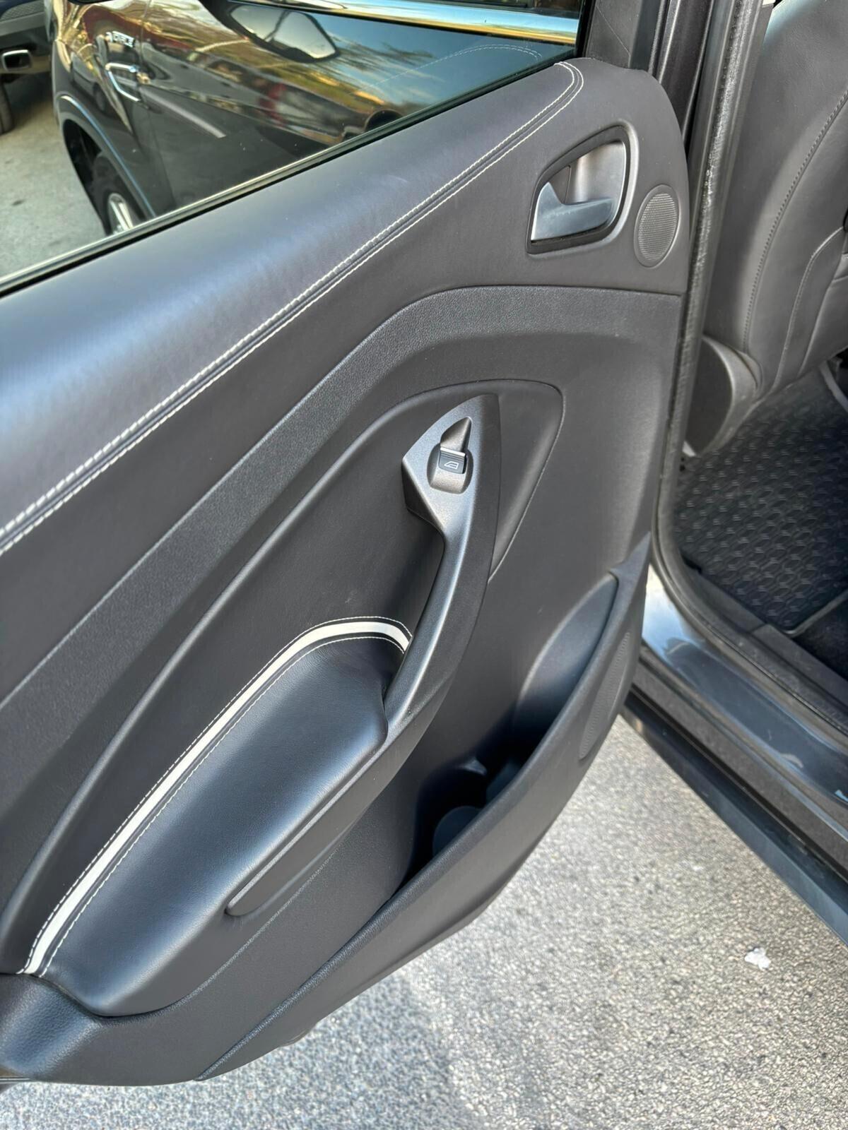 Ford Kuga 2.0 TDCI 150 CV S&S 4WD Vignale