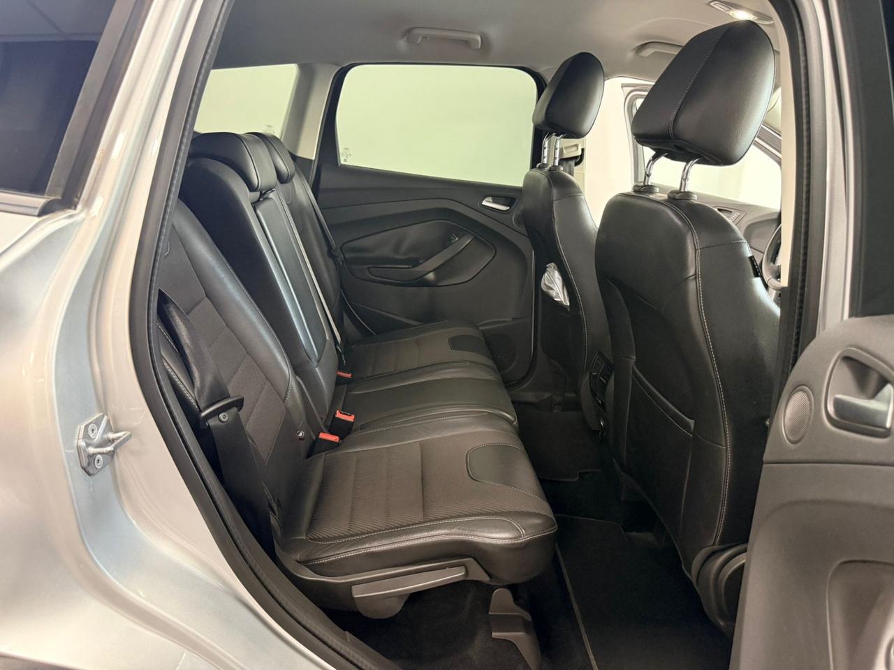 Ford Kuga 2.0 TDCI 150 CV S&S 4WD Titanium