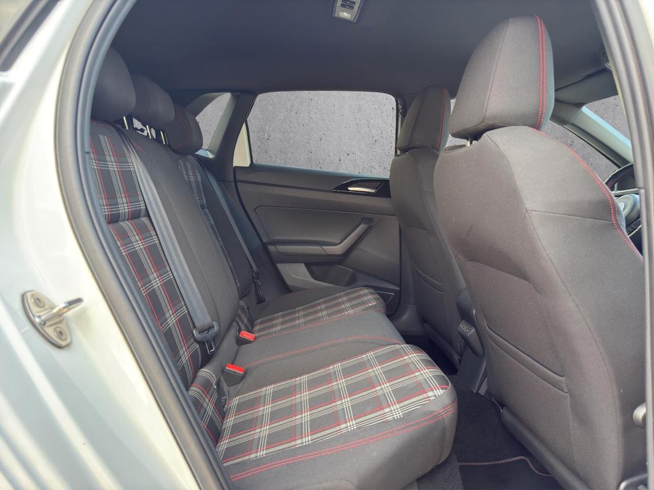 Volkswagen Polo 2.0 TSI DSG GTI BlueMotion Technology