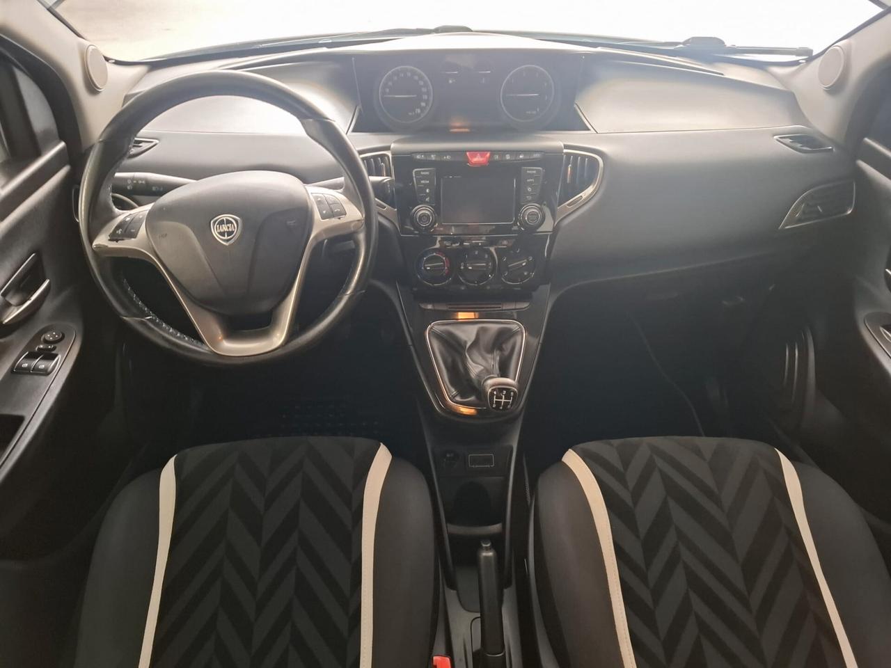 Lancia Ypsilon 1.3 MJT 16V 95 CV 5 porte S&S Elefantino