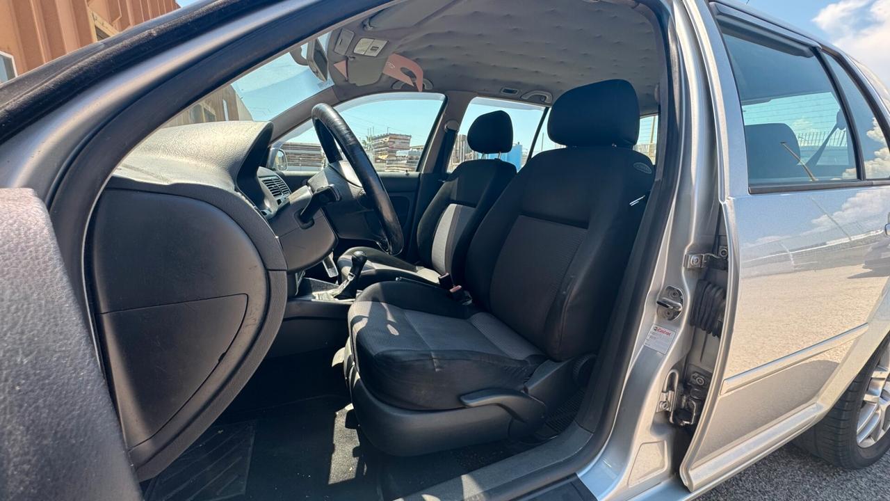 VOLKSWAGEN GOLF 4 1.6 105CV - 2003