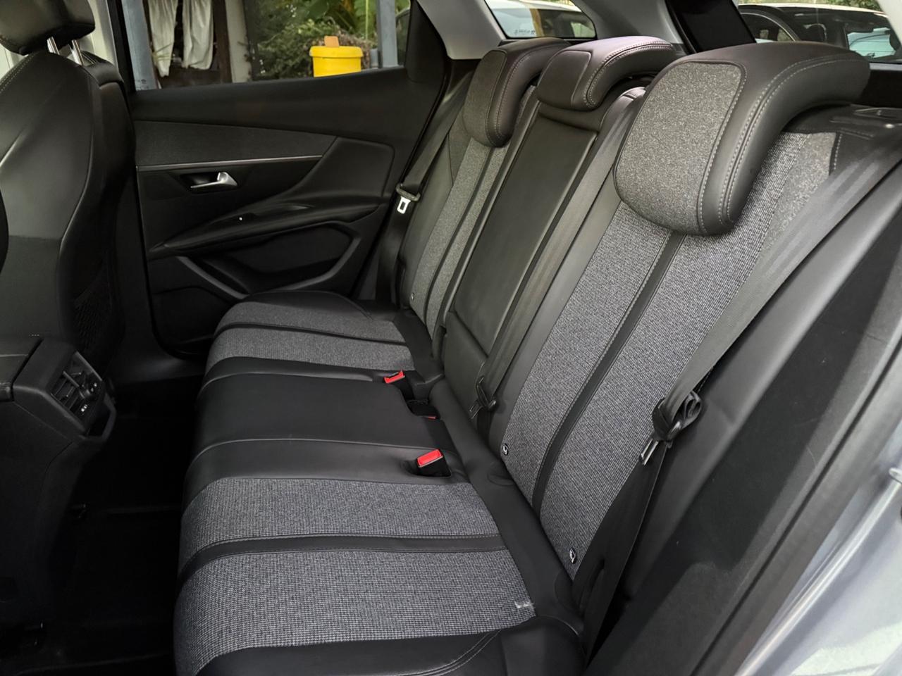 Peugeot 3008 BlueHDi 120 Allure KM CERTIF