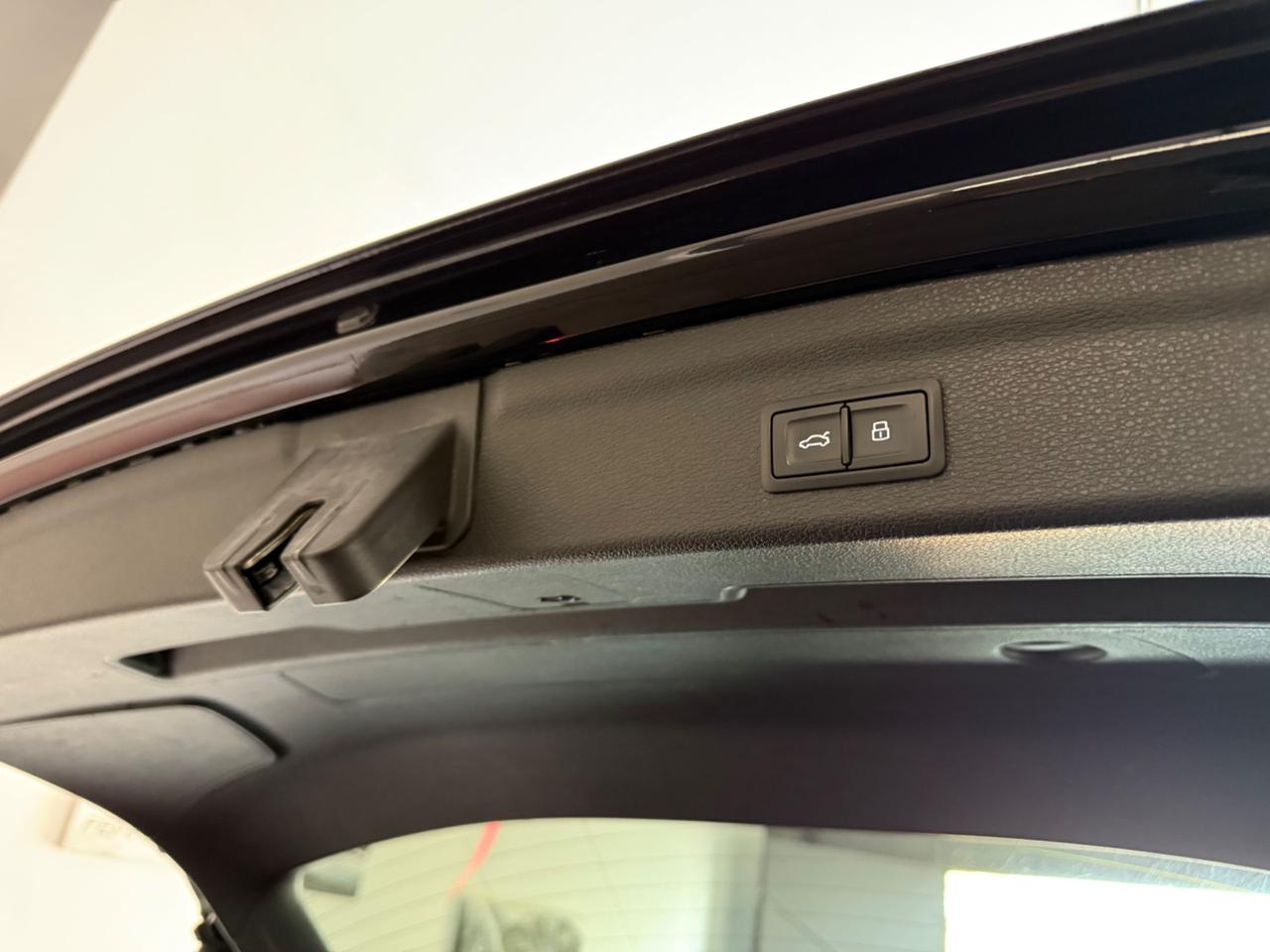 Audi Q3 35 2.0 Tdi 150CV STronic TETTO-Led