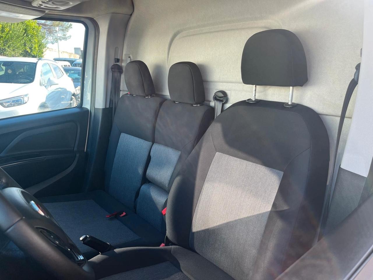 Fiat Doblo 1.6 MJT 120cv Navi MOTORE NUOVO