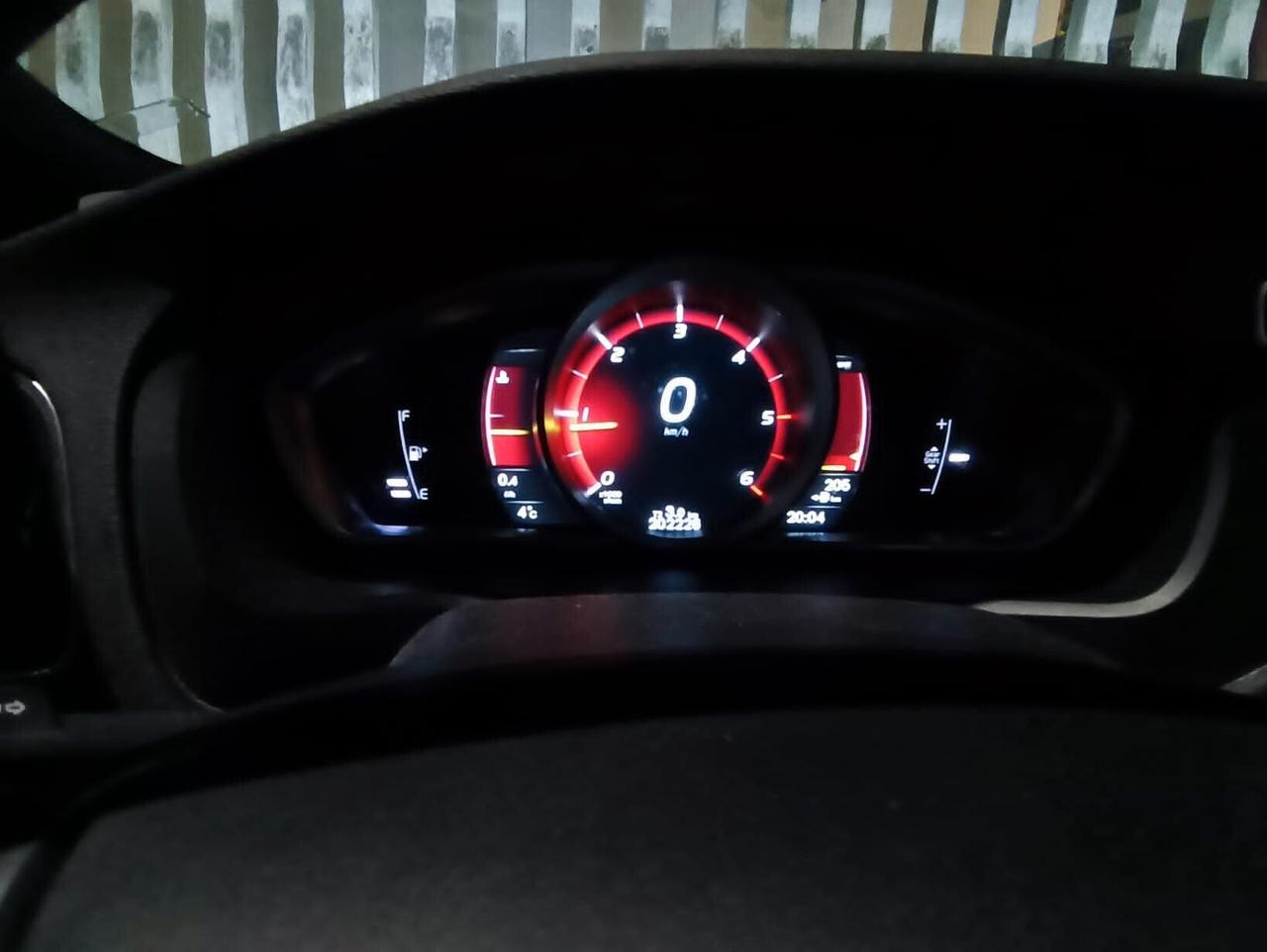 Volvo V40 D3 R-design