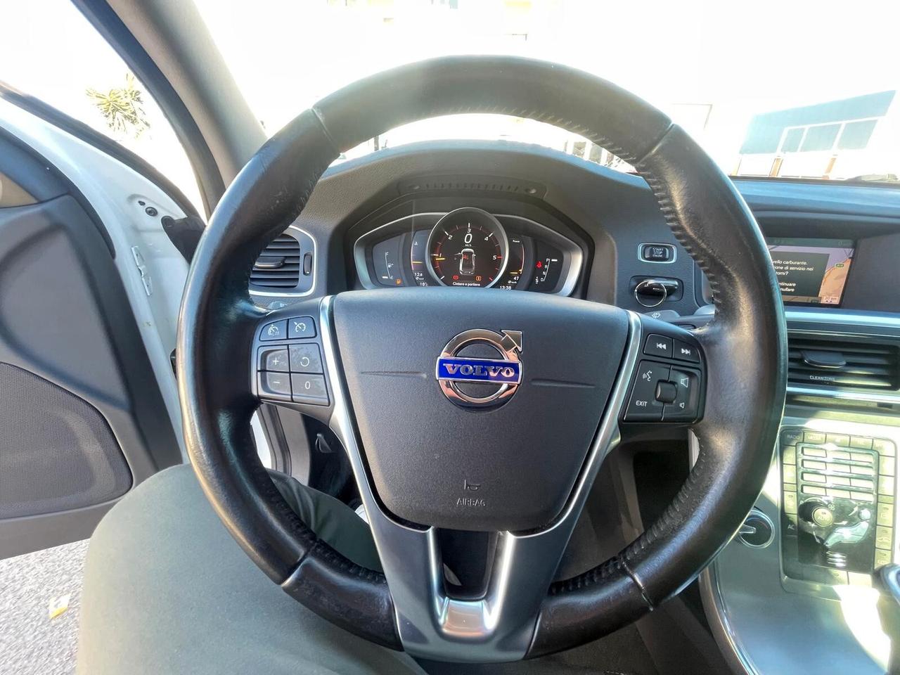 Volvo S60 Cross Country D3 Pro