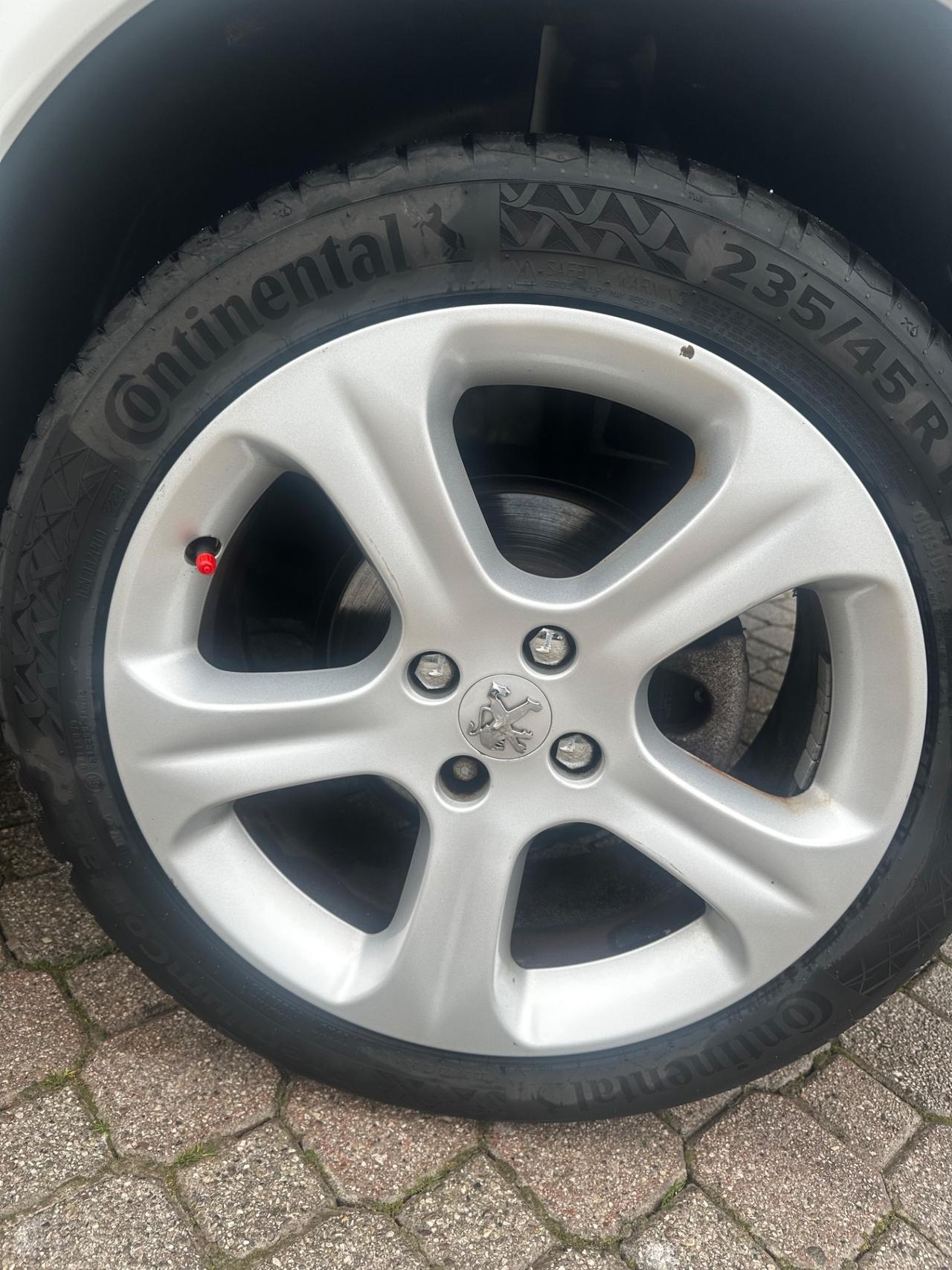 Peugeot 3008 2.0 HDi 163CV aut. Allure