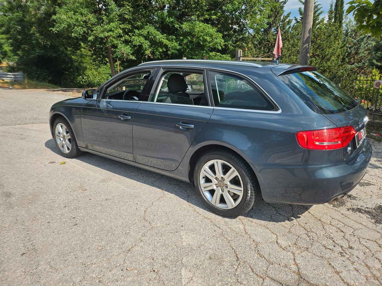 Audi A4 Avant 2.0 TDI 143CV cambio automatico