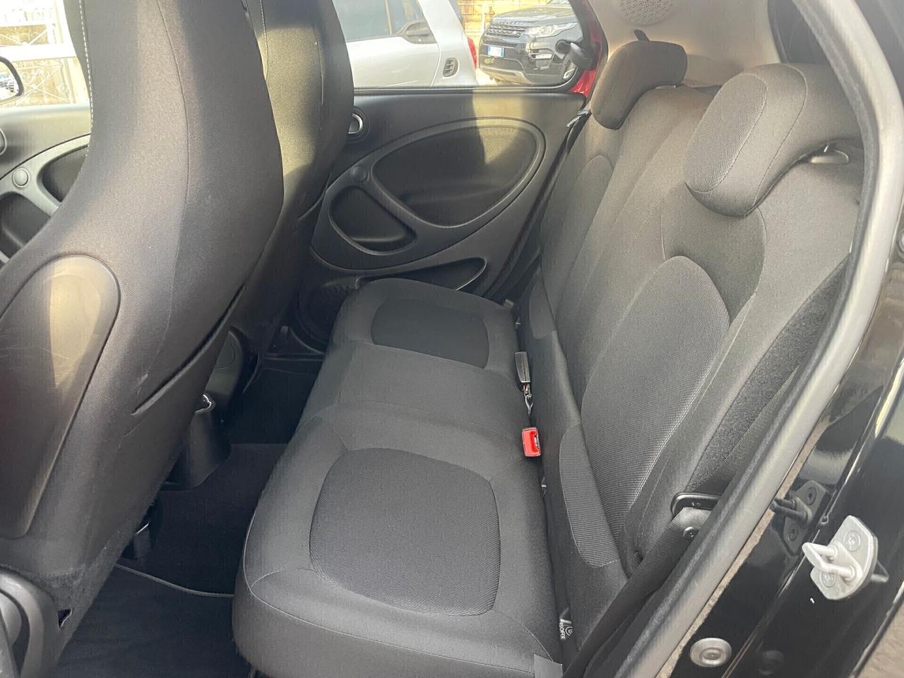 Smart ForFour 70 1.0 twinamic Passion LED NAVI