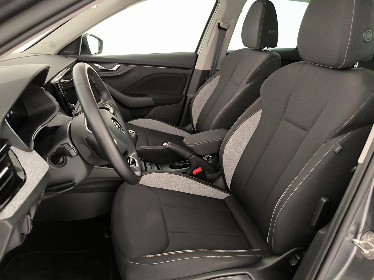 Skoda Kamiq 1.0 tsi black dots 95cv