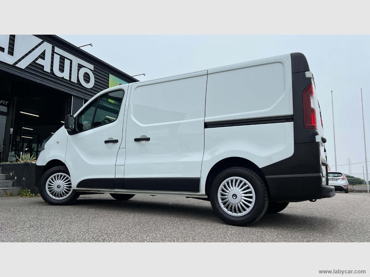 RENAULT Trafic T27 1.6dCi 120 Furgone Ice PORTA LAT DX-SX + I.V.A.