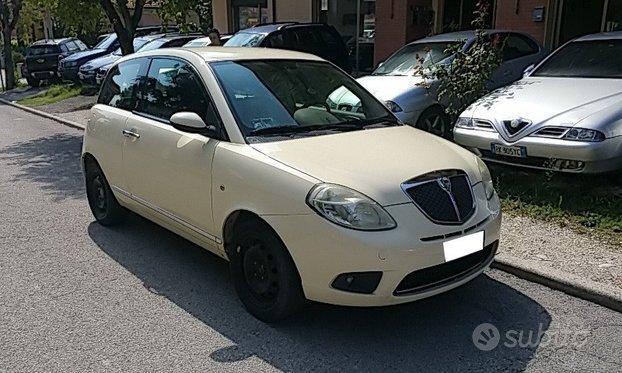 Lancia Ypsilon 1.3 MJT 90CV Oro