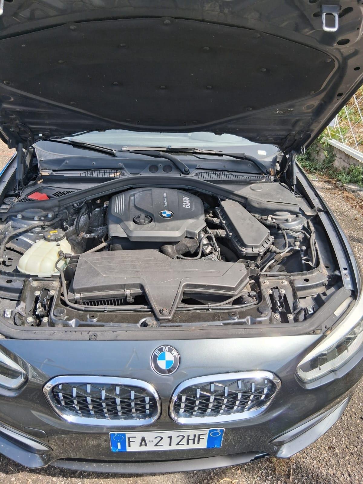 Bmw 116 116d 5p. Urban