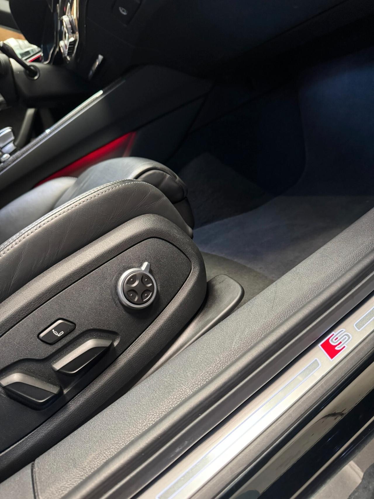 Audi S4 Avant TDI TETTO SEDILI B&O GARANZIA gancio STRAFULL