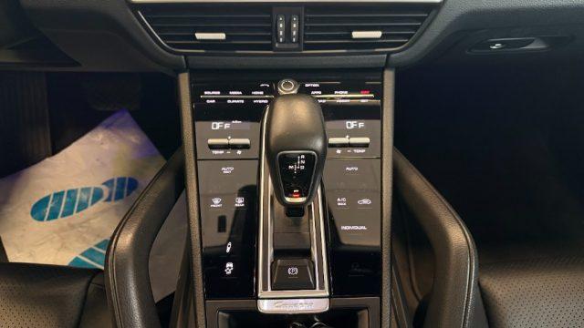 PORSCHE Cayenne Coupé 3.0 V6 E-Hybrid