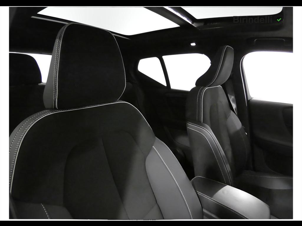 VOLVO XC40 (2017-->) - XC40 B4 AWD automatico Ultimate Bright