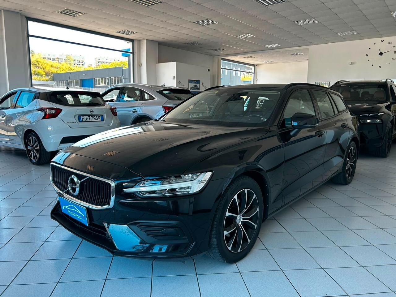 Volvo V60 D3 2.0D SOLO X RIVENDITORI 2019